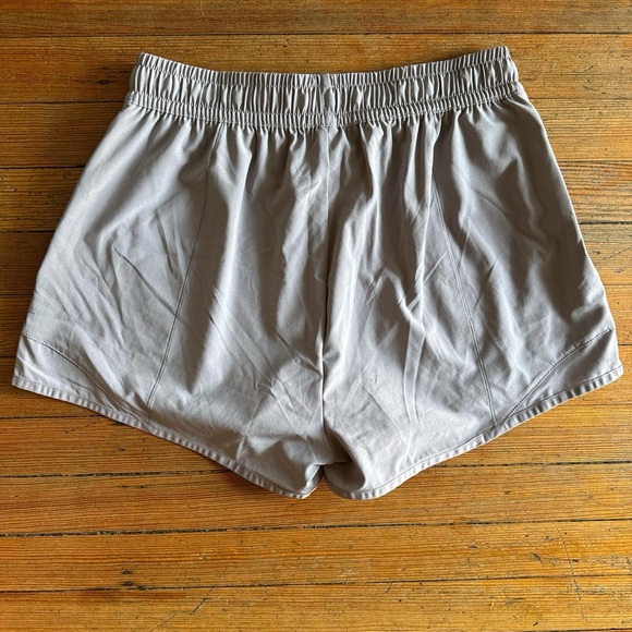 SWIFT SHORTS Grey - Picture 2 of 5